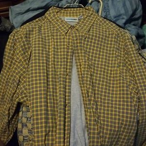 Blue and yellow insulated button up